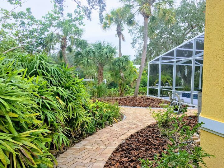 G&G Garden and Lawn Care Landscaping Sarasota FL, Mulch